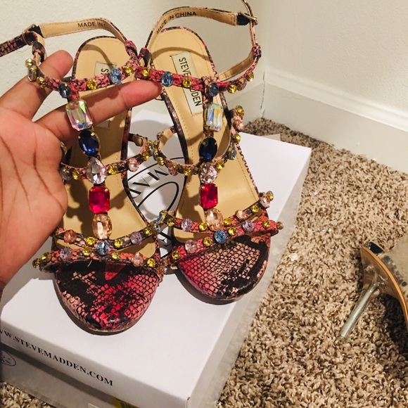 Jeweled heels - Picture 1 of 2